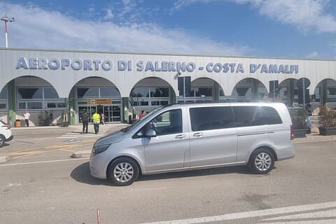 Transfer från eller till Salerno flygplats till Sorrento eller Pompei