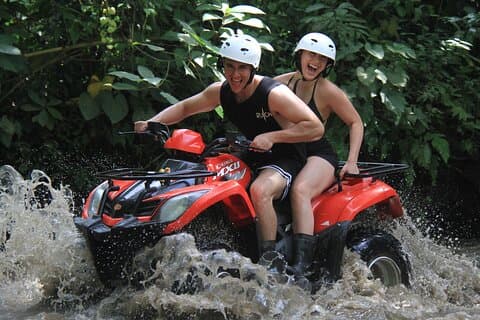 Bali ATV Quad Bike und Wasserrafting inklusive Mittagessen und Transfer