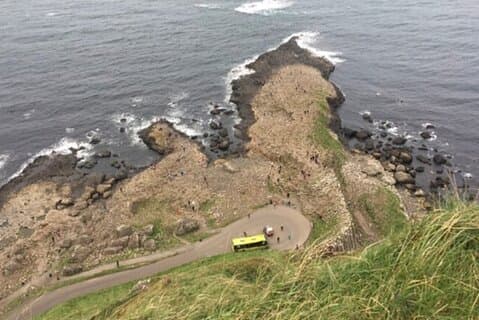 Giants Causeway e Belfast 2 giorni con tour privato con autista