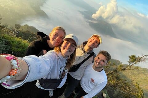 3 - Giorni Tumpaksewu, Bromo Sunrise & Ijen pickup Bali