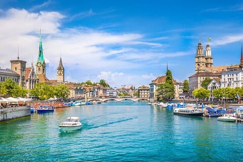Vandretur i Zürichs gamle bydel med bådkrydstogt ved Zürich-søen