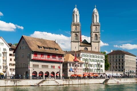 Tour della Cattedrale Grossmunster e del centro storico di Zurigo con biglietti