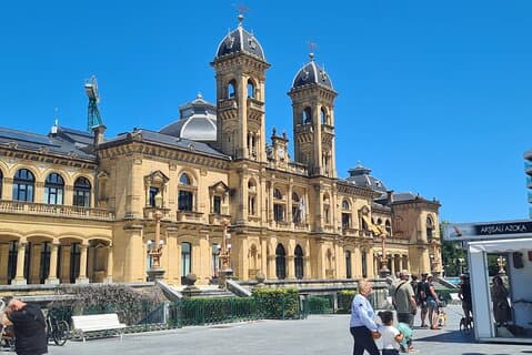 San Sebastian onthuld : Intieme kunst- en cultuurwandeling (privé)