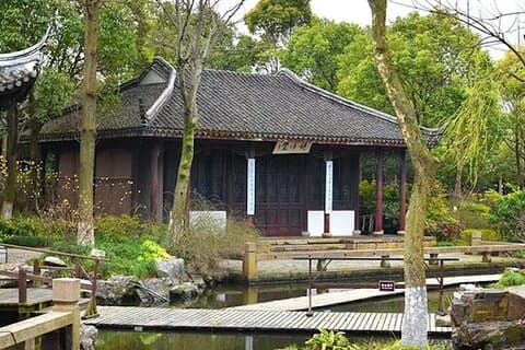 Shanghai Essence and Water Village Tour