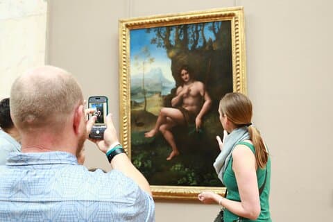 Parijs: Louvre Museum en Mona Lisa-avondtour met hotelovername