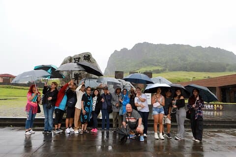 Tour in autobus di Jeju con Guida Inglese professionale per il cliente della crociera
