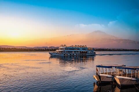 5 dagar 4 nätter Nilkryssning Luxor till Aswan, gratis ballong