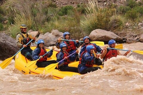 Full Day Rafting and Barbecue by the River in Mendoza
