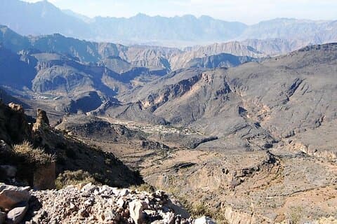 Dagstur til Wadi Bani Awf, Balad Sayt, Nakhal Fort & Hot Spring