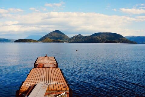 From Sapporo Private Tour : Lake Toya, Bear Ranch & Noboribetsu