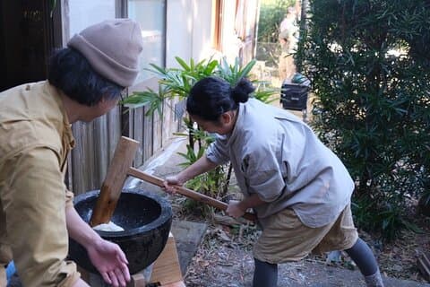 Mochitsuki Rice Cake Making Experience in Ojika Island