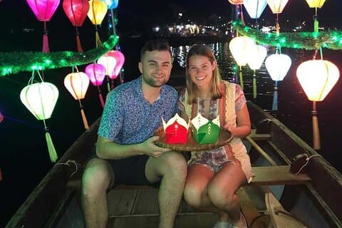 Hoi An Old Town Laterne Bootstour mit lokalem Abendessen