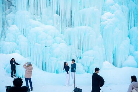 Cheongsong Ice Valley & Pohang Spacewalk One Day Tour from Busan
