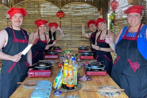 Hoi An Tour - Promenade en bateau avec panier dans la jungle de noix de coco et cours de cuisine