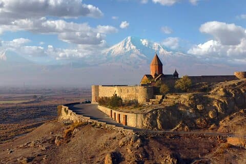 Fra Jerevan: Khor Virap, Noravank, Jermuk og Areni Tour