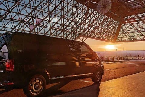 Transfer privato dall'aeroporto di Taoyuan al centro di Taichung City