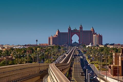 Tour moderno di Dubai - Trasformazione del patrimonio in grattacieli