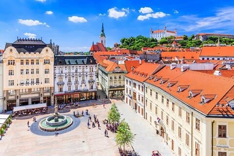 3 uur privéwandeltocht met bierproeverij in Bratislava