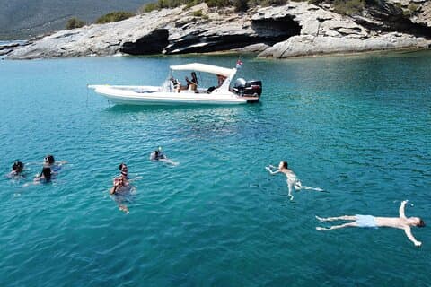 Crucero privado en barco RIB y snorkel en Lavrio Kithnos Cyclades