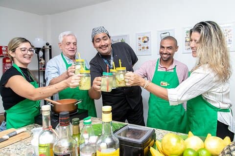 3-Hour Brazilian Drinks & Appetizers Hands-On Class in Rio