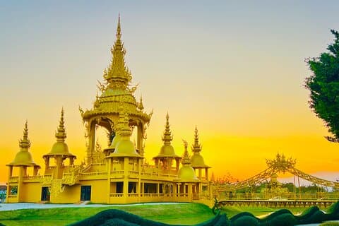 Chiang Rai: Discover 7 Must-See Spots & Lunch Buffet
