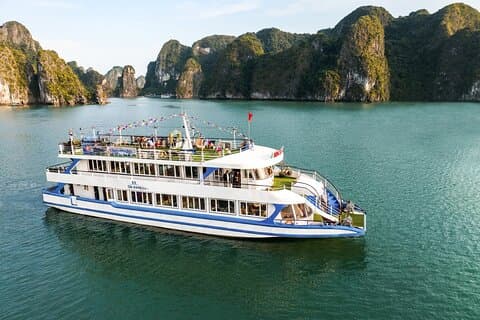 Cruzeiro de dia inteiro na Baía de Halong com cavernas, ilha, natação e caiaque