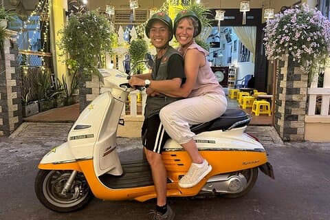 Vespa Food Tour em Hoi An, Saboreie Sabores Locais e Comida de Rua
