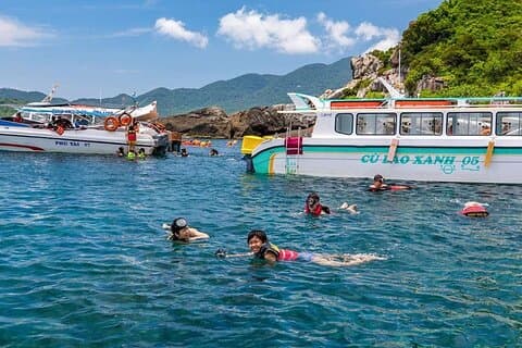 Snorkling och sightseeing på Cham Island Från Hoi An / Da Nang