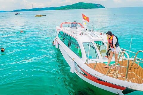 Aventura en canoa por las tres islas de Phu Quoc