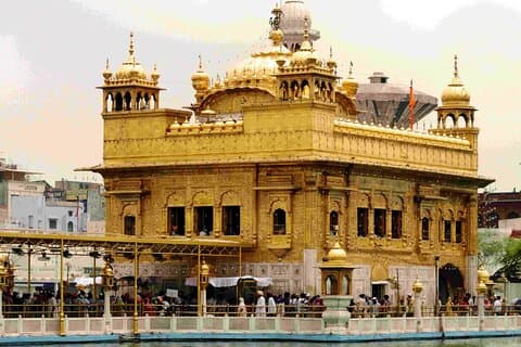 Amritsar: Geführte Tagestour mit Auto und Mittagessen