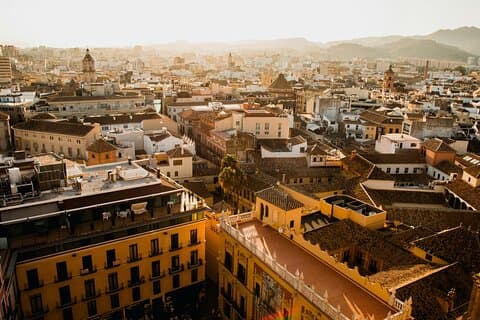 Private Tour nach Malaga mit Burg und Alcazaba ab Sevilla