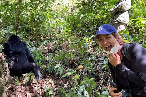 Trekking de 3 días con gorilas en Uganda y experiencia con pigmeos batwa