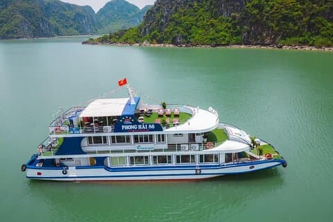 Croisière d'une journée de luxe dans la baie d'Along : île pittoresque et grotte surprise