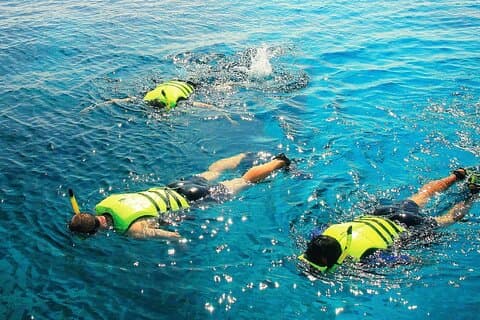 Snorkel en Banana Beach con paseo en lancha rápida