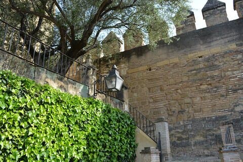 Córdoba Monumental Intensiv Tour in Spanish Billetter inkluderet