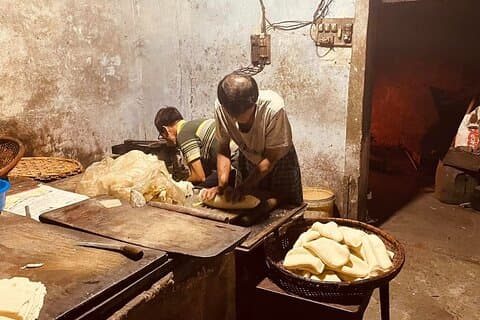 Experience Local Vietnam:A Hands-On Cultural & Culinary Tour