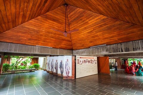 Ahmedabad Full Day City Tour com caminhada histórica e traslados