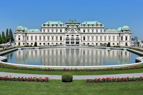 Best of Vienna Pass: Schönbrunn, Belvedere, Big Bus & Cruise