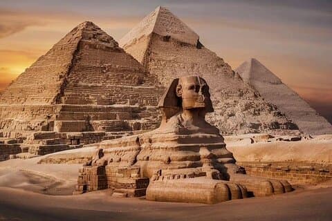 Aventure rapide: Explorez les pyramides et le sphinx en une demi-journée