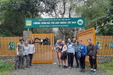 Guidad vandring i Cuc Phuong National Parks naturliga skönhet