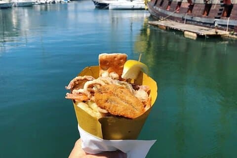 Geführte Essenstour mit Weinproben in Genua