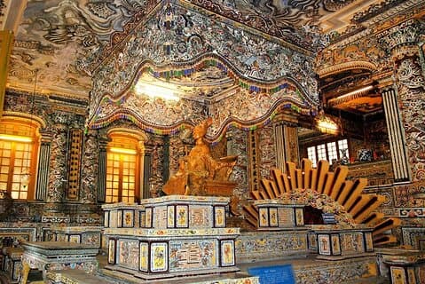 Hue Imperial City Tour & Dragon Cruise Experience - seulement 8 personnes