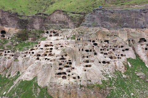 Vardzia Rabati och Borjomi Exploration in Georgia Tour