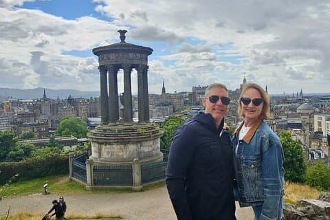 Glasgow: Privat geführte Tagestour durch Edinburgh im Luxus-Minivan