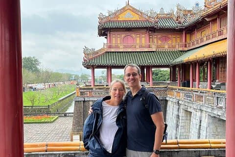 Découvrez la citadelle impériale de Hué : visite à pied en petit groupe