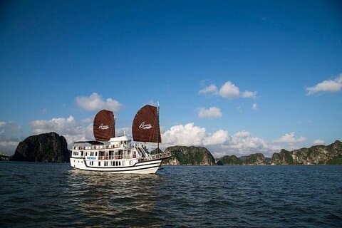 Hanoi - Croisière de 2 jours et 1 nuit dans la baie intacte d'Ha Long et de Bai Tu Long