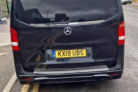 Einfacher Taxitransfer vom Flughafen Heathrow zum Seehafen Dover