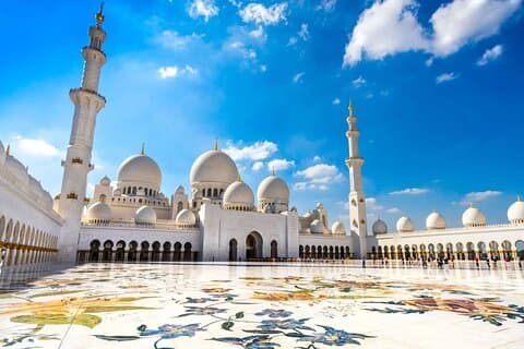Tour privato della città di un giorno intero ad Abu Dhabi
