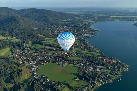 Private Balloon Ride over the Bavarian Alps with Brunch – Munich