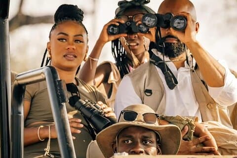 Liten grupp torrsafari i Zambezi nationalpark *F-D-ES
